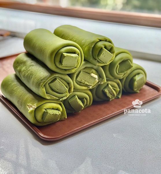 CREPE MATCHA PUDDING