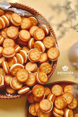 BÁNH QUY MẶN KẸP NOUGAT VỊ SỮA