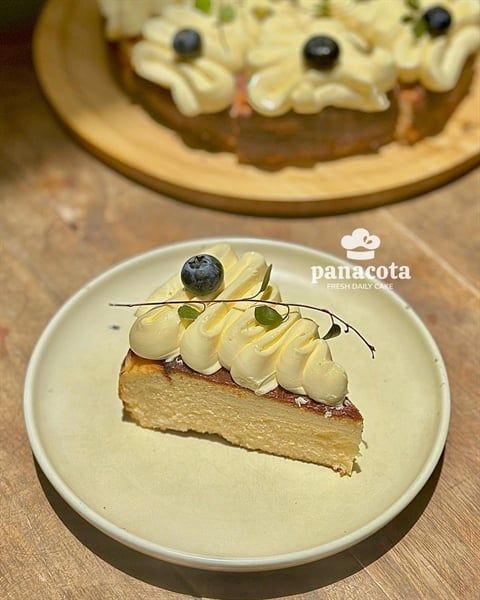 BURNT CHEESE CAKE - PHOMAI CHÁY MIẾNG CẮT