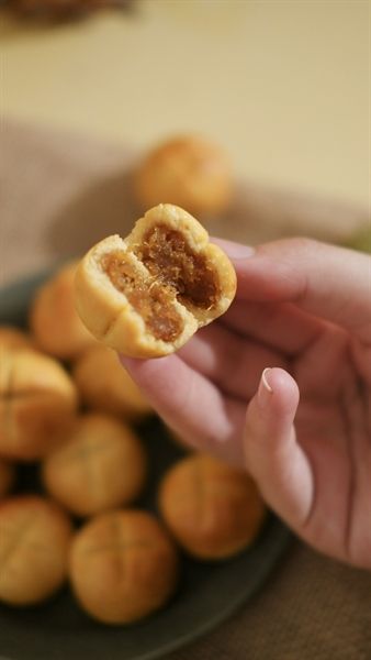 BÁNH DỨA MINI (HỘP 16C)