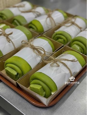 CREPE MATCHA PUDDING