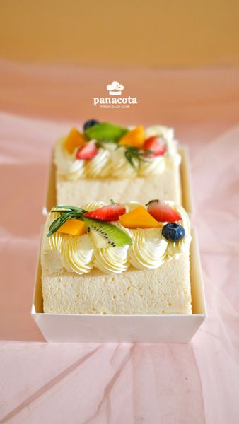 BÁNH CUỘN PHOMAI MỨT XOÀI HỘP