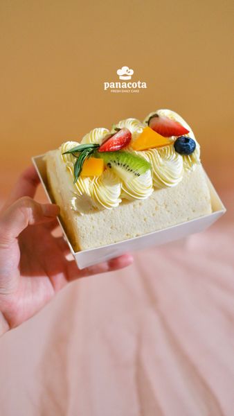 BÁNH CUỘN PHOMAI MỨT XOÀI HỘP