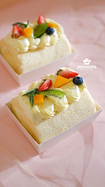 BÁNH CUỘN PHOMAI MỨT XOÀI HỘP