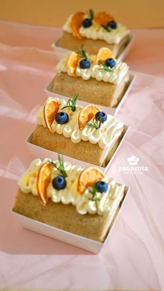 BÁNH CUỘN TRÀ BÁ TƯỚC HỘP