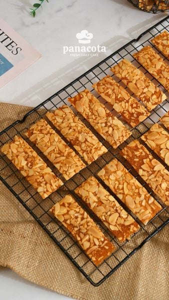 BÁNH NGÓI HẠNH NHÂN 500GR