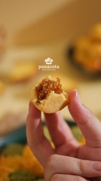 BÁNH DỨA MINI (HỘP 16C)