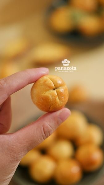 BÁNH DỨA MINI (HỘP 16C)