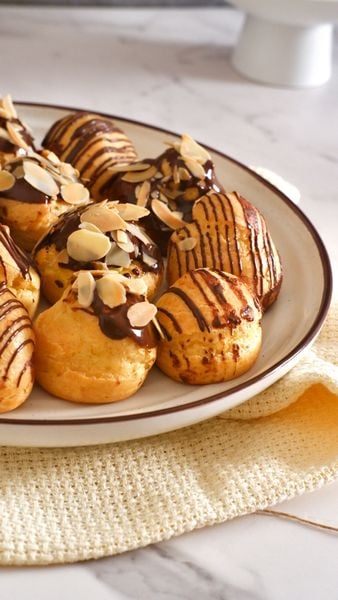 (TT) SET SU KEM PHỦ SOCOLA HẠNH NHÂN (8C)