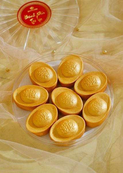 BÁNH DỨA THẦN TÀI