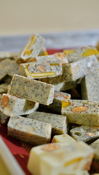 KẸO NOUGAT TRÀ BÁ TƯỚC (300GR)