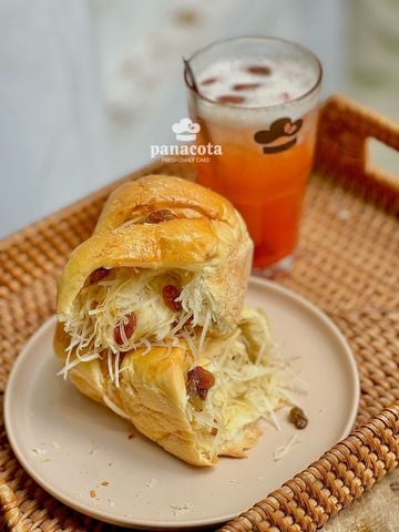 BÁNH MÌ NHO DỪA