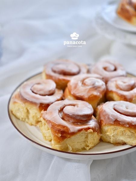 BÁNH BƠ QUẾ (Cinnamon Roll) (2 cái)