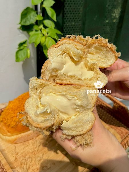 BÁNH MÌ SỐT PHOMAI TAN CHẢY