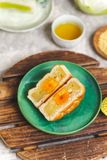 BÁNH NƯỚNG ĐẬU XANH TRỨNG MUỐI
