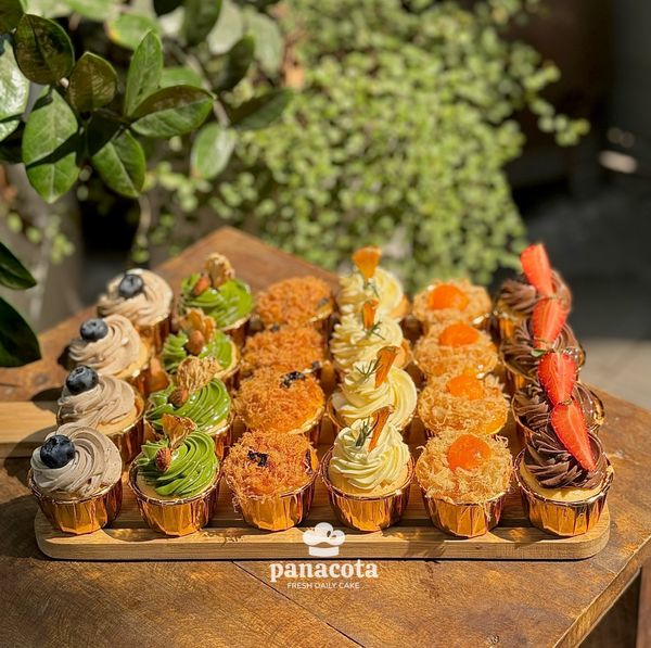 (TT) CUPCAKE BÔNG LAN TRỨNG MUỐI