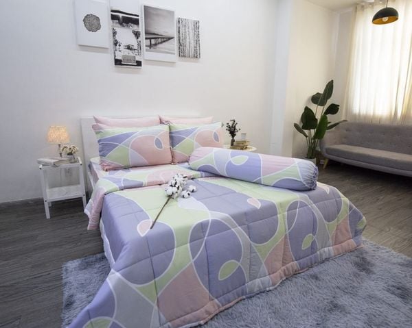 Bộ drap giường tencel lụa Hoạ Tiết Xoăn Hồng Tím