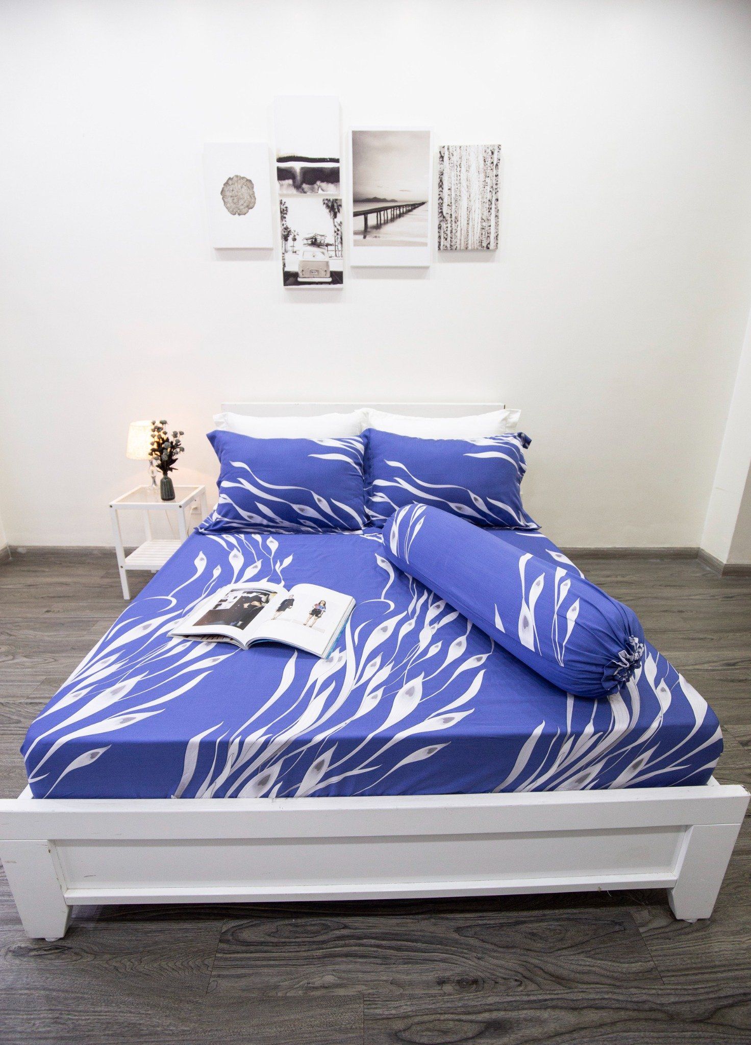  Bộ Drap Giường Tencel Lụa lông công xanh đậm - Drap Giường Tencel Ngọc Hạnh 