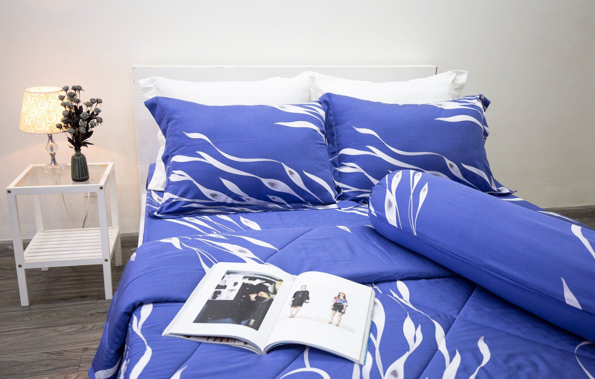  Bộ Drap Giường Tencel Lụa lông công xanh đậm - Drap Giường Tencel Ngọc Hạnh 