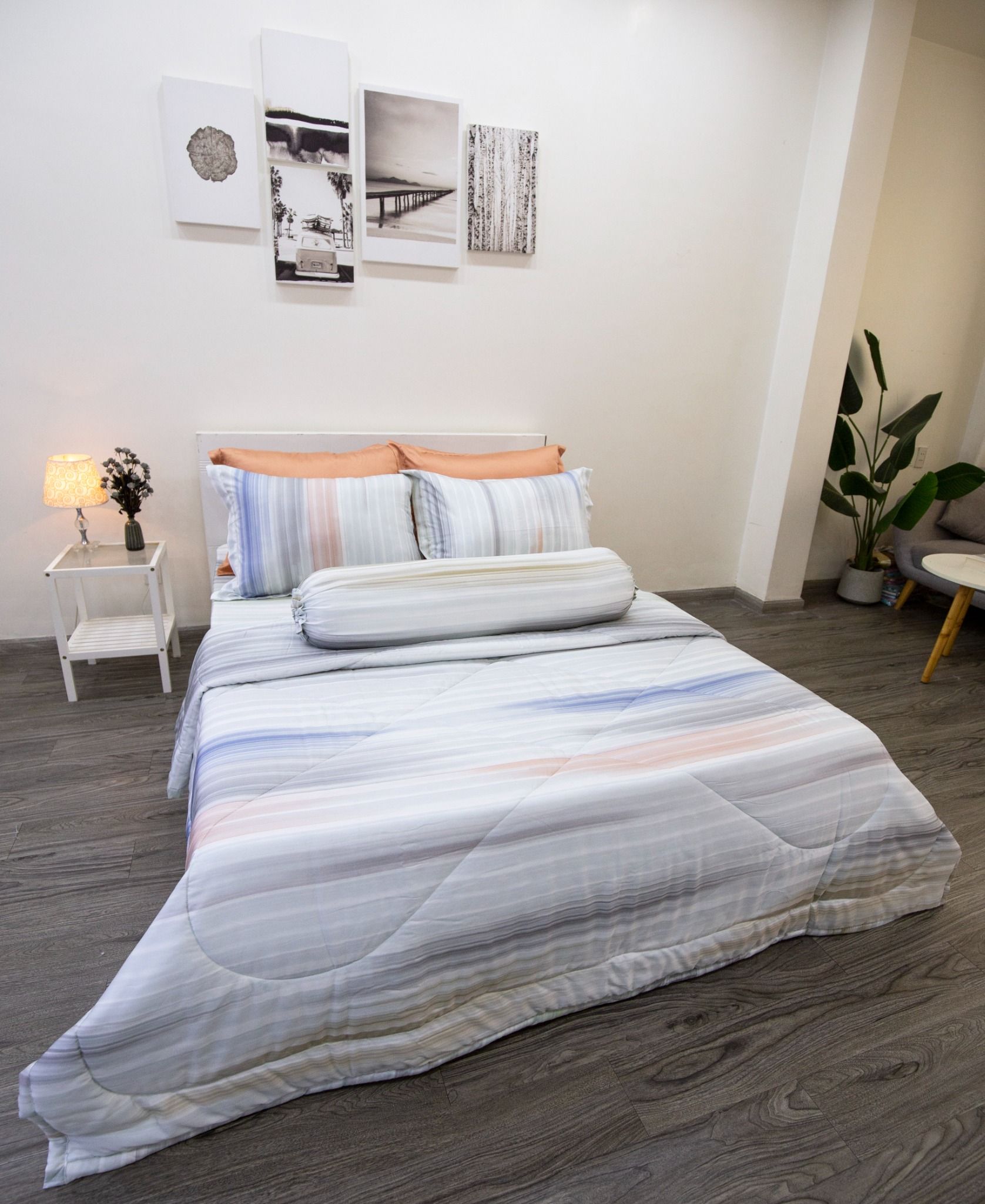  Bộ chăn ga gối Ngọc Hạnh Tencel lụa sọc nhuyễn xám - Ngọc Hạnh Tencel 