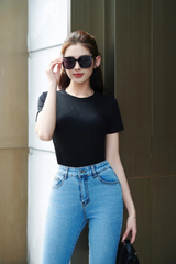Áo thun gân nữ tay ngắn cổ tròn