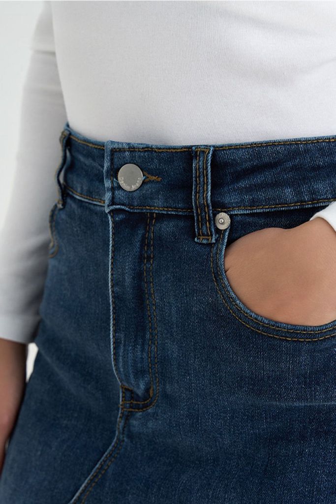 Chân váy Jeans dài dáng suông CHENMAC co giãn, xẻ sau, tôn dáng, thoải mái