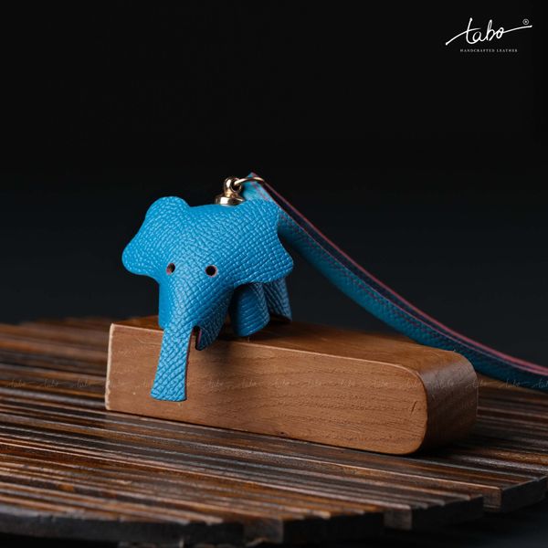  ELEPHANTS CHARMS 