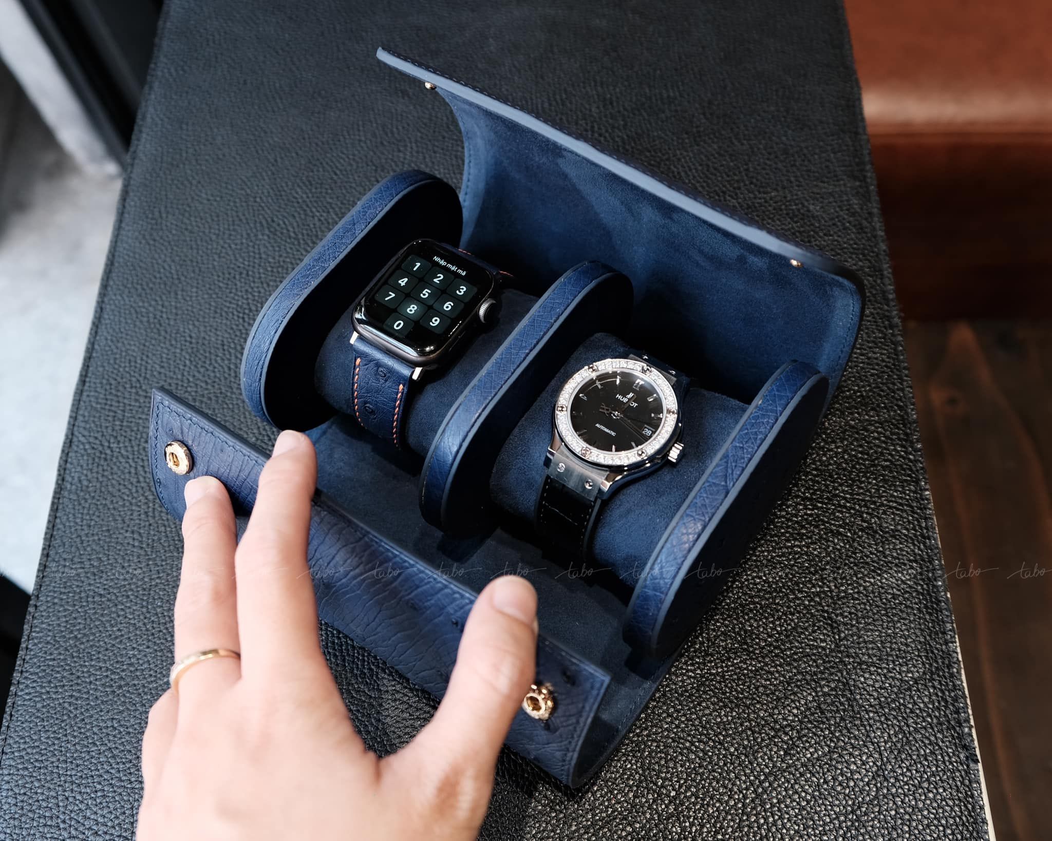  TRAVEL WATCH CASE FOR 1 WATCH MS05 