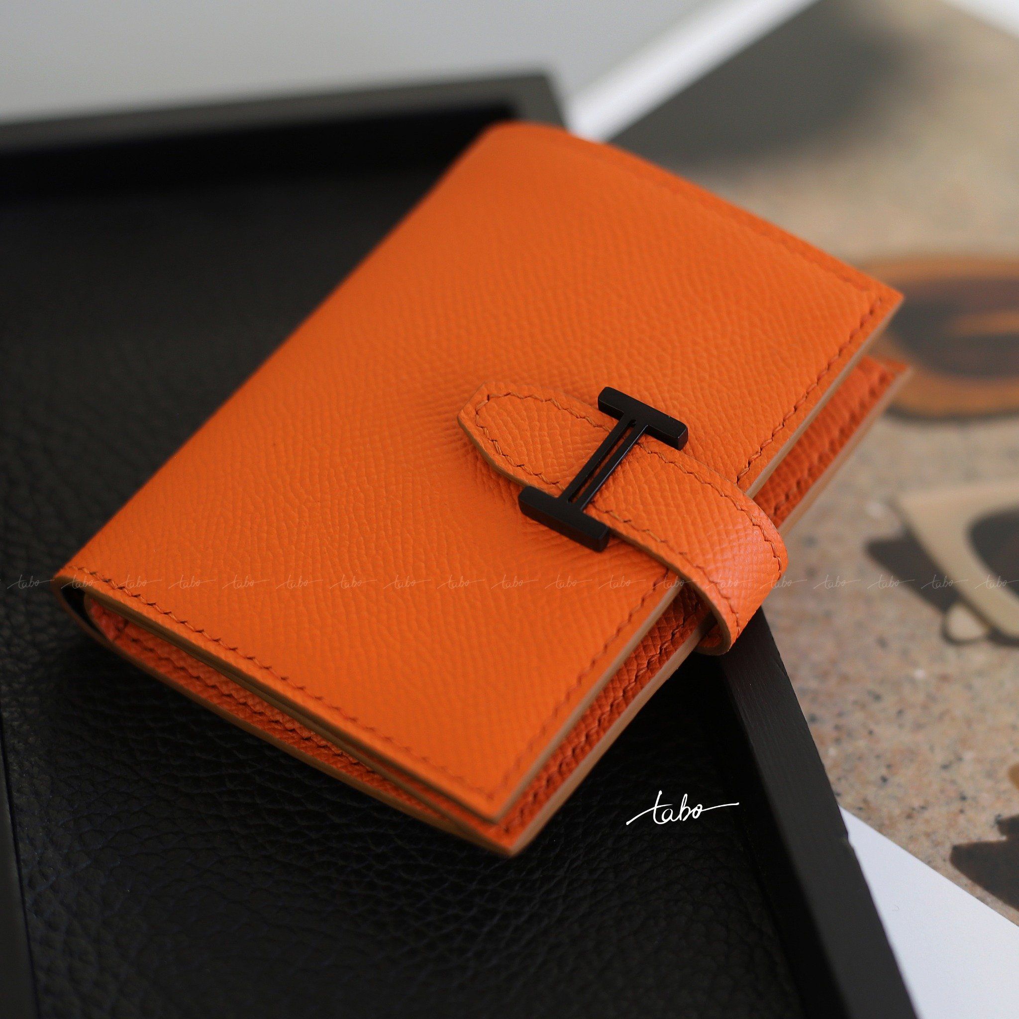  CARD HOLDER – MS28 