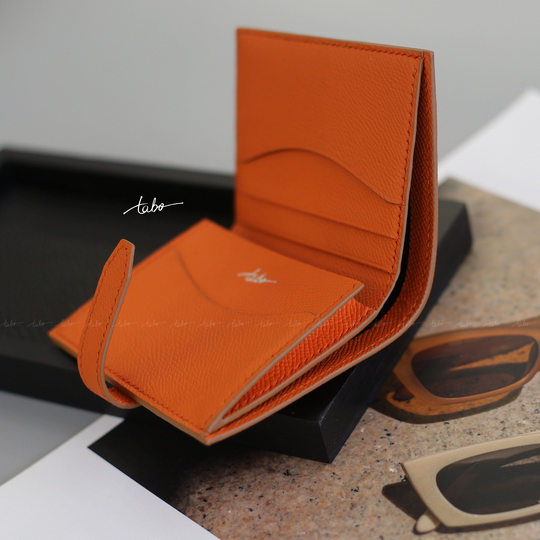  CARD HOLDER – MS28 