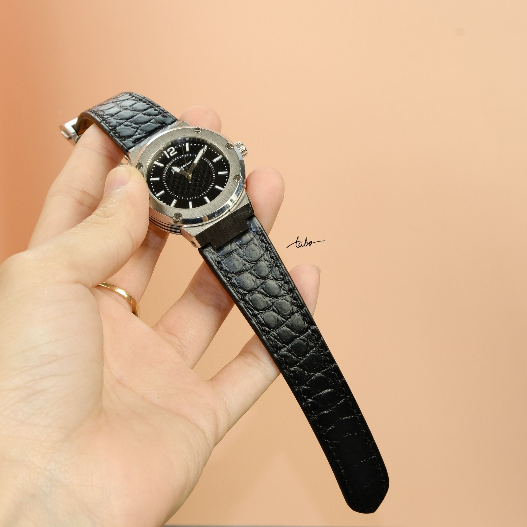  SALVATORE FERRAGAMO – MS02 
