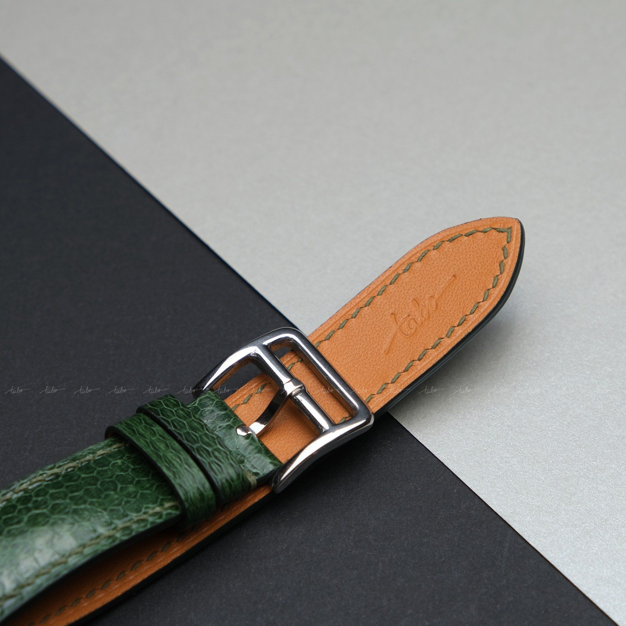  APPLE WATCH STRAP MS08 