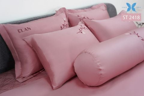 Bộ chăn ga gối 7 món Sateen thêu ST2418