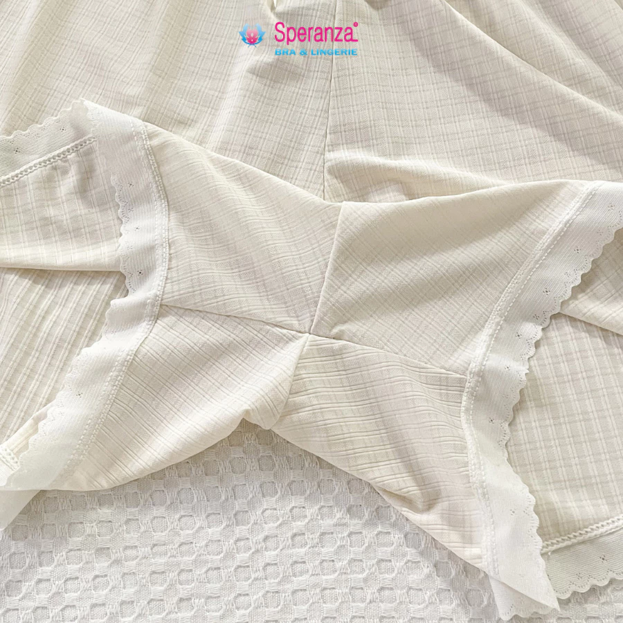 Quần Short Mặc Nhà Nữ Speranza, Dáng Rộng Mềm Mát Lưng Thun Co Giãn, Cotton Caro Viền Ren – SPQ0437