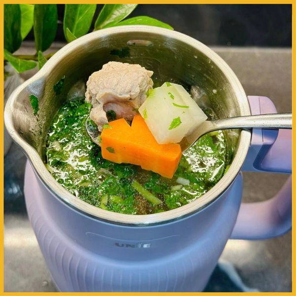 Máy sữa hạt mini Unie UMB 08