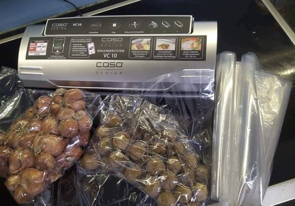 Máy hút chân không Caso VC10