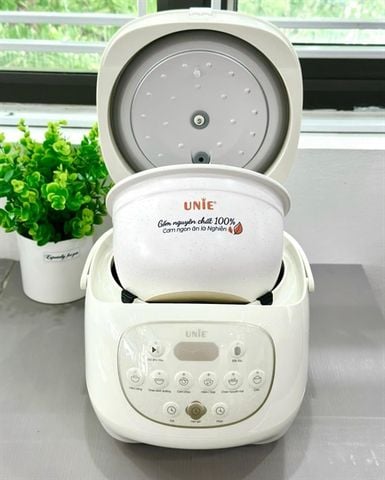 Nồi cơm điện Unie URC815