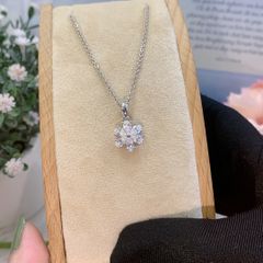 Mặt dây chuyền nữ bạc Thụy Sĩ hình hoa mai đính đá Moissanite ROWLER PH000584