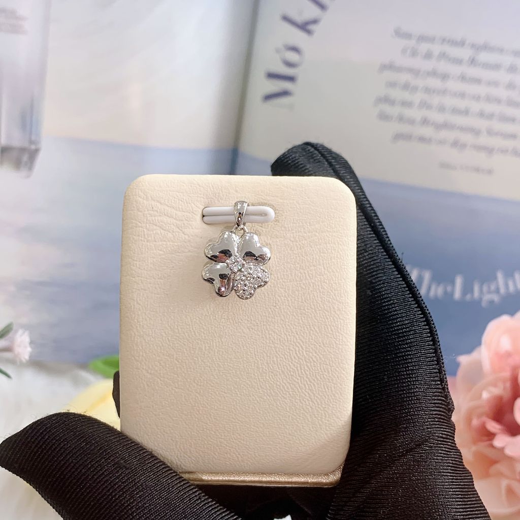Mặt dây chuyền nữ bạc 925 cỏ 4 lá may mắn đính đá Cubic Zirconia 5A ROWLER PA000620