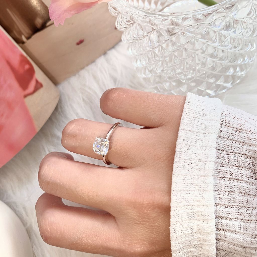 Nhẫn bạc đính đá Moissanite cushion vuông 6.5ly ROWLER RH000610