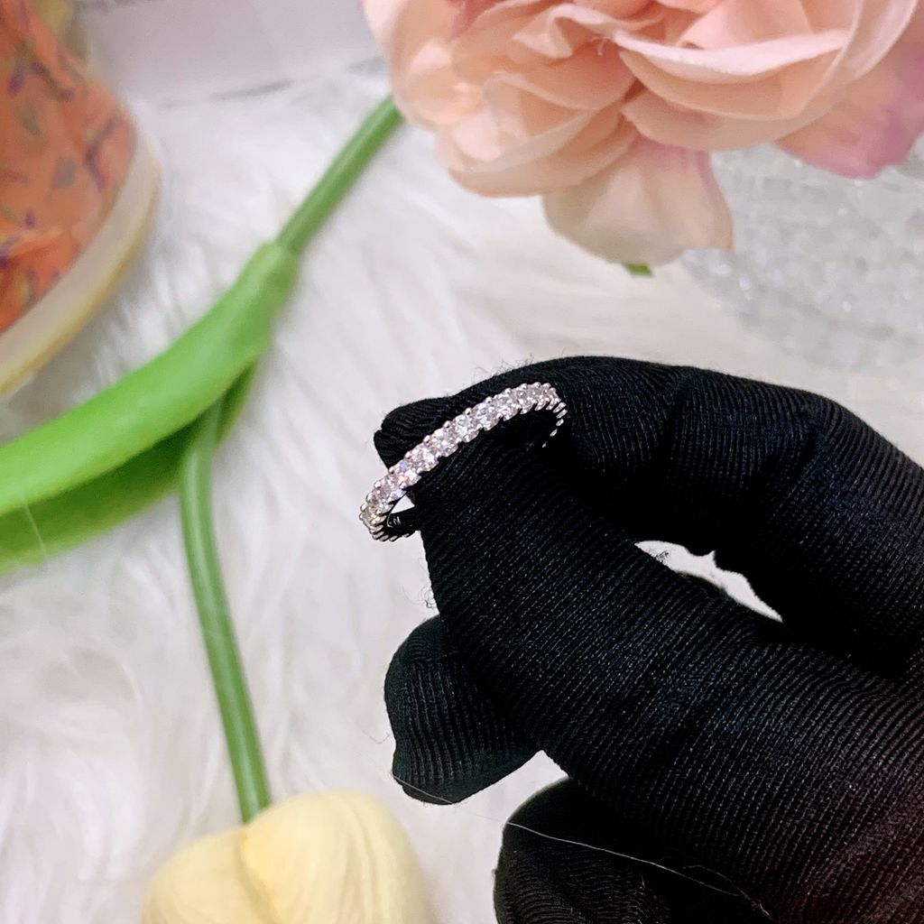 Nhẫn bạc Thụy Sĩ đính full đá Moissanite 1.8ly ROWLER RH000898