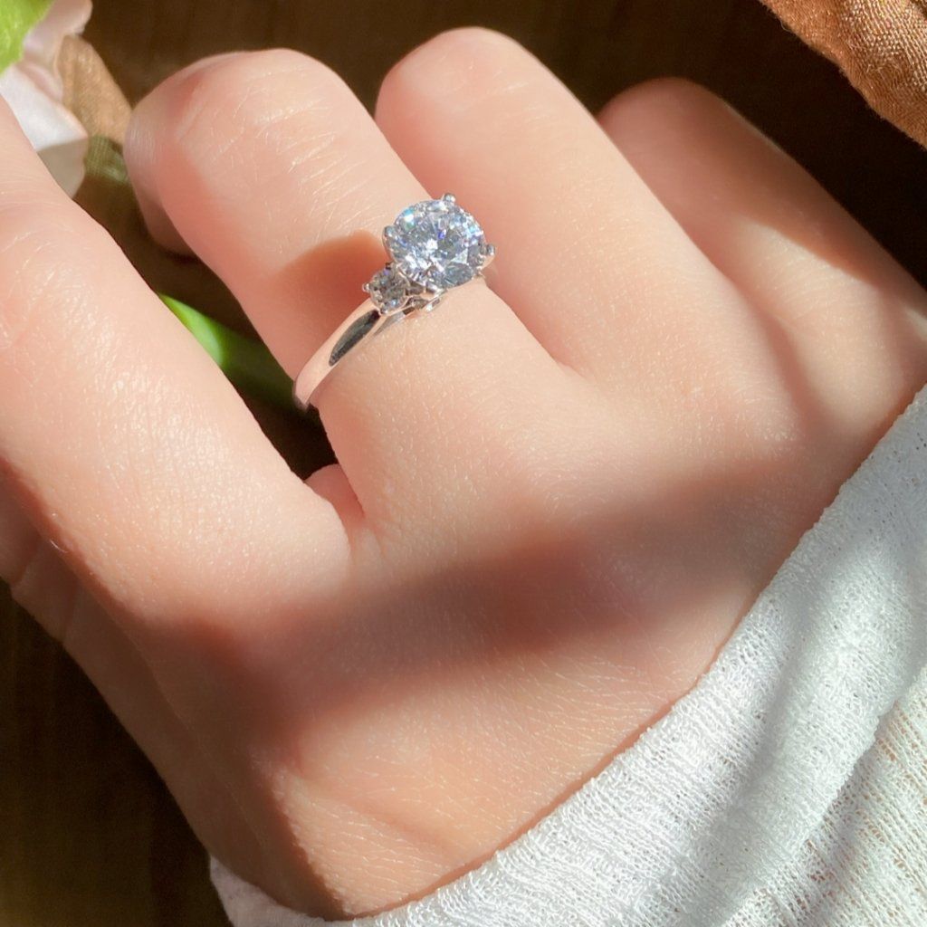Nhẫn bạc 925 đính đá Cubic Zirconia 5A 6.5ly ROWLER RH000362
