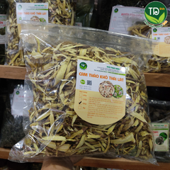 Cam Thảo khô thái lát, giảm ho, sốt, chữa đau bụng, tiêu chảy, ngừa sâu răng, dùng cùng trà hoa giúp thanh nhiệt