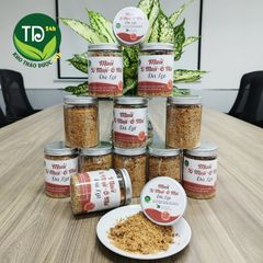 Muối ô mai (xí muội) Đà Lạt, dùng ăn kèm với các món trái cây chua như cóc, xoài, ổi, đặc biệt là làm dâu tây lắc