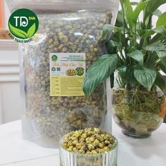 Hoa cúc nụ sấy lạnh, giúp thanh nhiệt, trợ tiêu hoá, giải độc, mát gan, sáng mắt, tăng cường miễn dịch