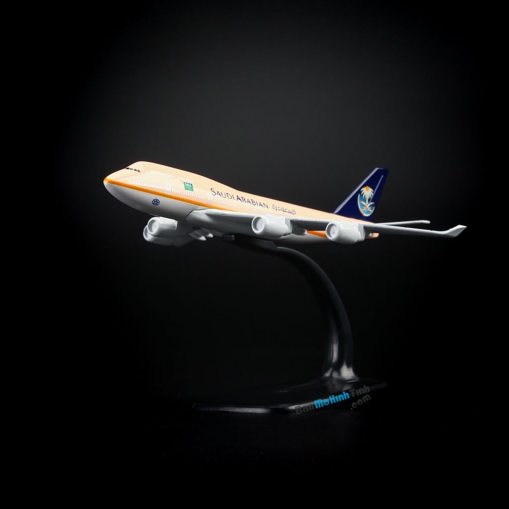 Mô hình máy bay tĩnh Saudi Abarian Boeing B747 16cm Everfly giá rẻ (9)