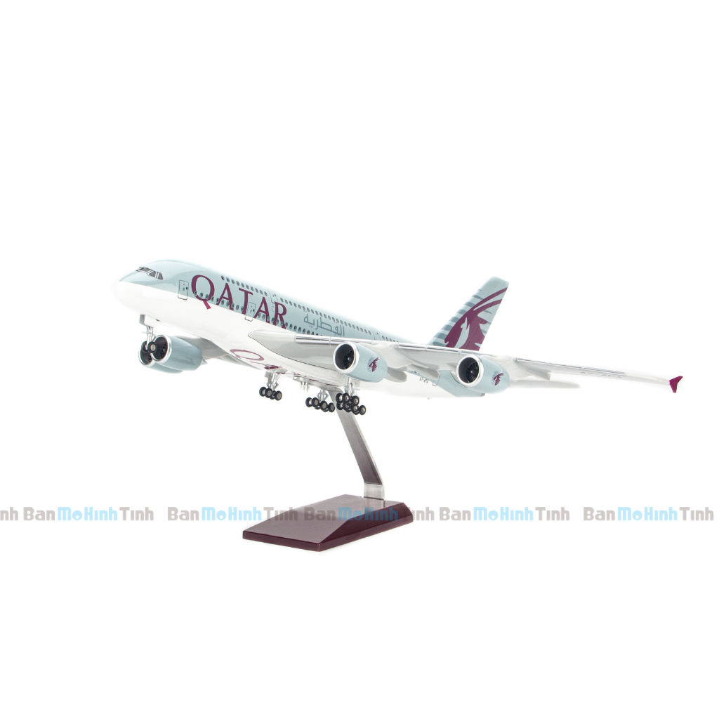 Mô hình máy bay lắp ráp có đèn led Qatar Airways Airbus A380 47cm Everfly
