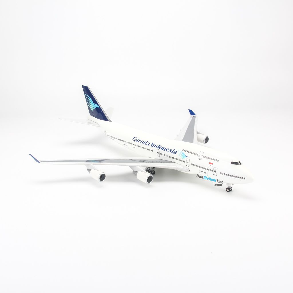 Mô hình máy bay Garuda Indonesia Boeing B747 47cm lắp ráp có đèn Everfly