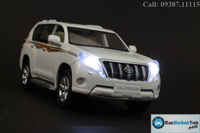 Mô hình xe Toyota Land Cruiser Prado 1:32 Dealer
