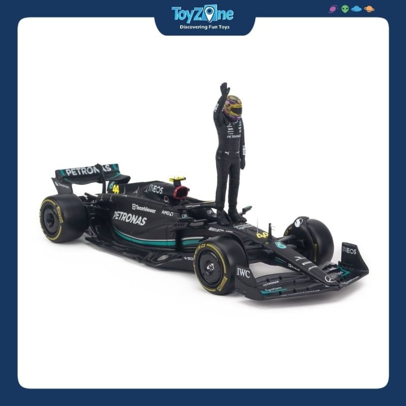 Mô hình xe F1 Mercedes-AMG F1 W14 E Perfomance W/ Driver 1:24 BBURAGO